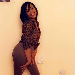 Meet your Posher, Leasah